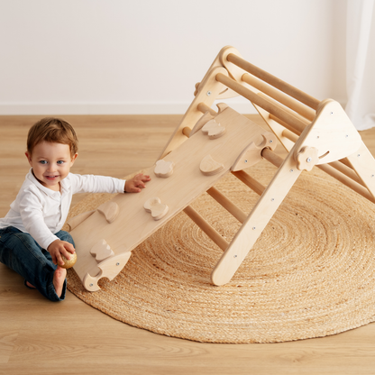 Pikler Triangle with Ramp 1-3 Years